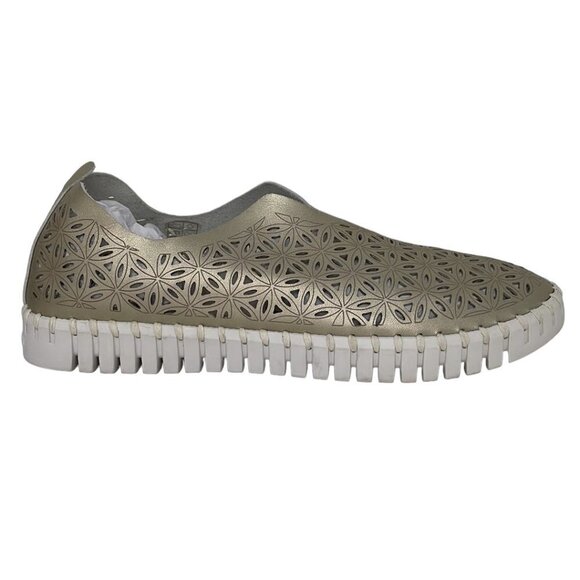 Ilse Jacobsen Hornbaek Women's Slip on Shoes Cut Out Floral Gold Size 41 - Picture 1 of 13
